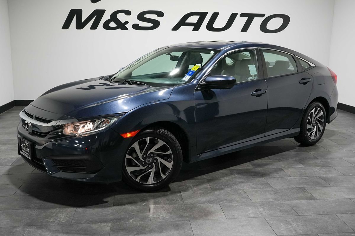 Used 2018 Honda Civic EX image 2