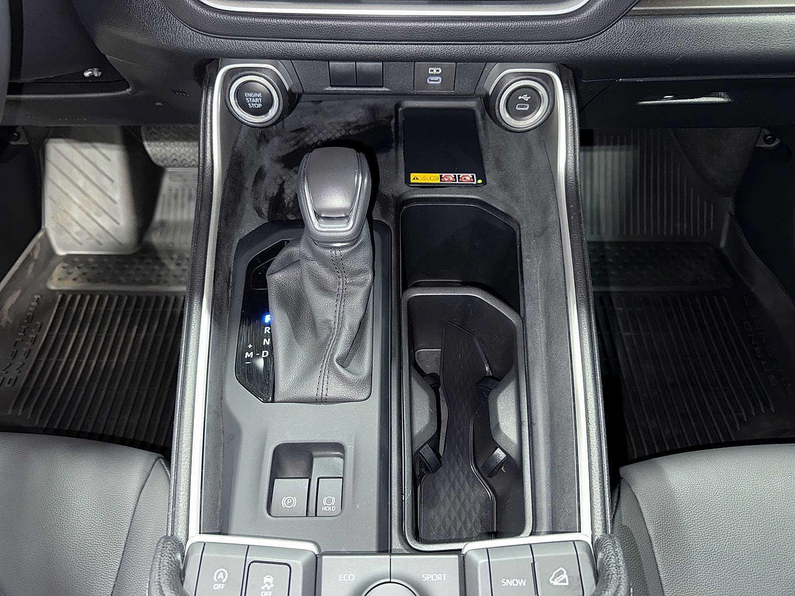 Certified 2024 Toyota Grand Highlander AWD image 32
