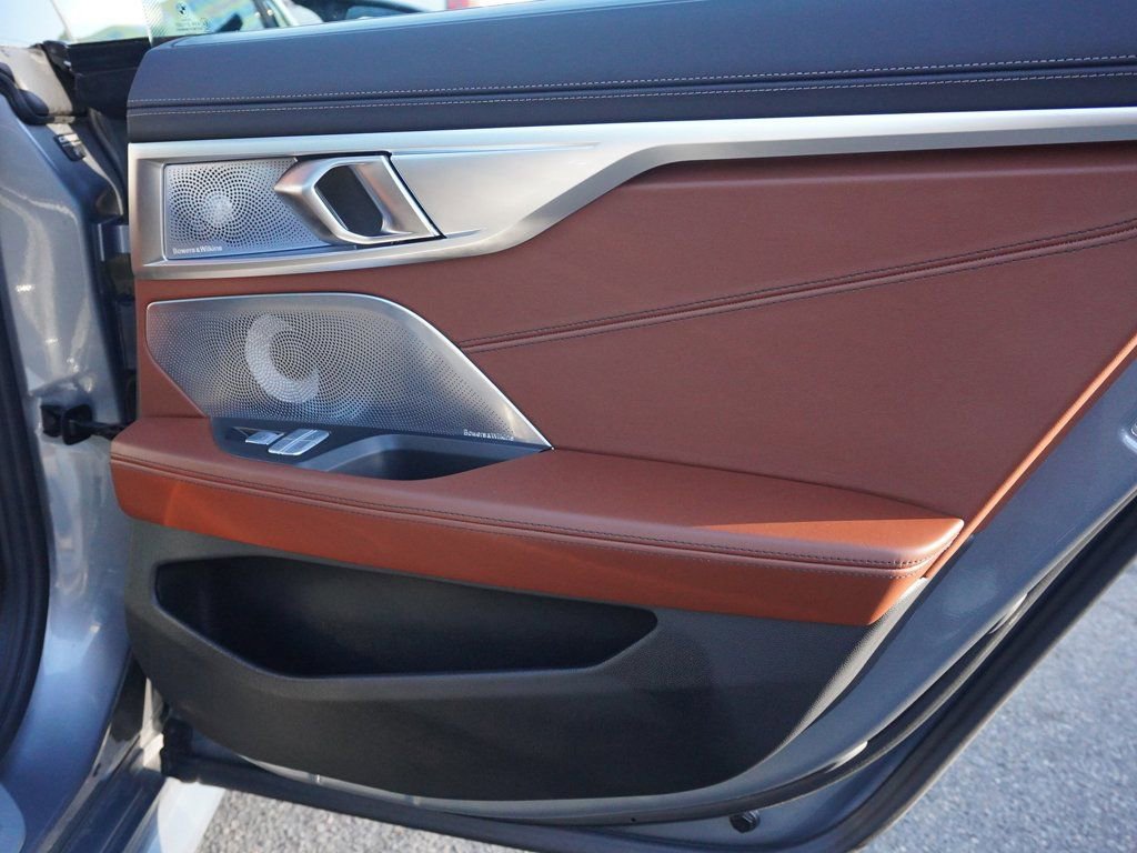 Used 2025 BMW M850i xDrive image 27