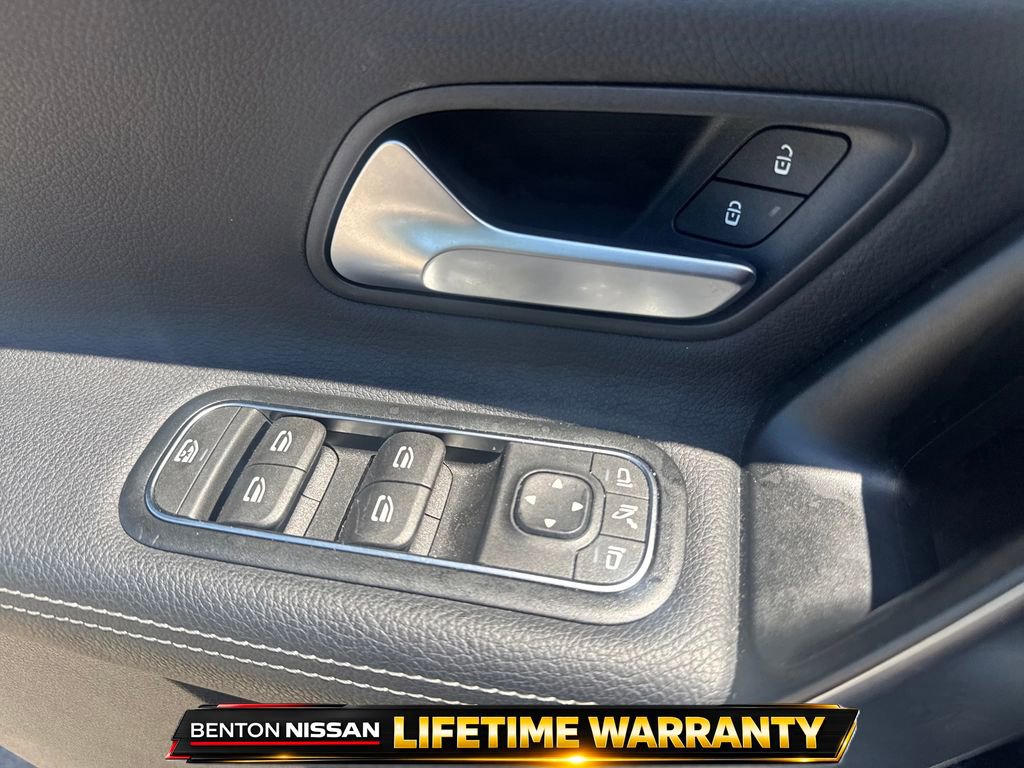 Used 2025 Mercedes-Benz CLA 250 image 12