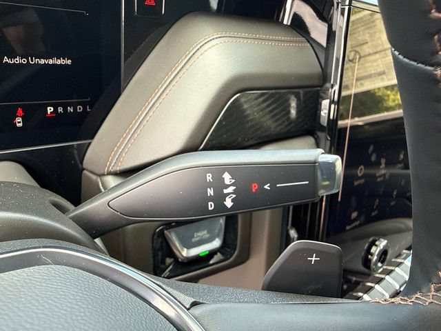 New 2026 GMC Yukon XL AT4 w/ AT4 Premium Plus Package AWD/4WD image 32