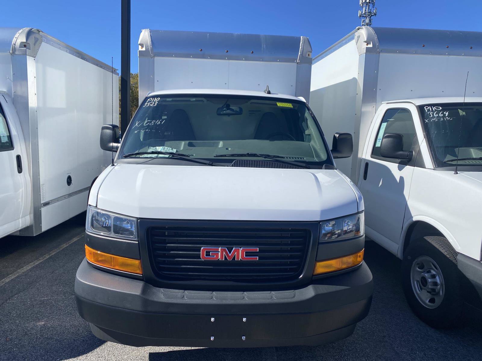 New 2023 GMC Savana 3500 w/ Power Convenience Package RWD image 2