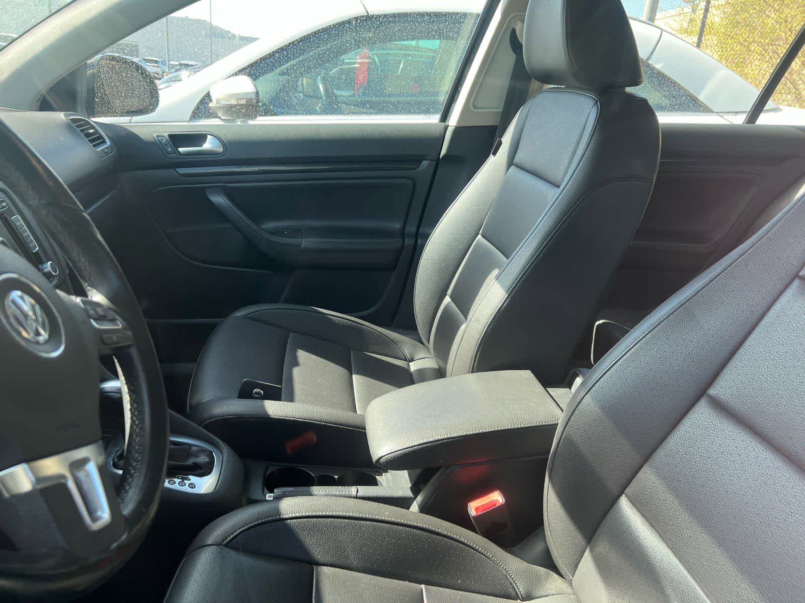 Used 2013 Volkswagen Jetta SE FWD image 6