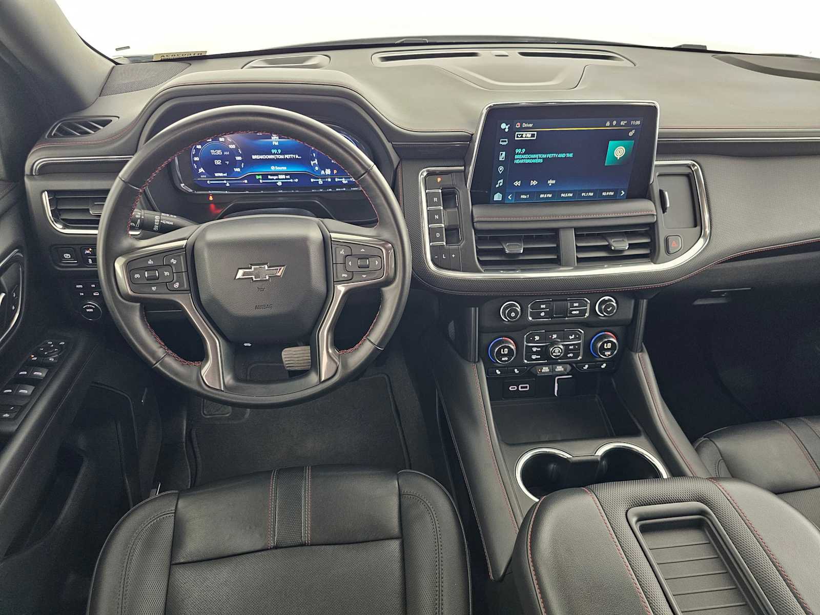 Used 2024 Chevrolet Suburban RST w/ Luxury Package image 20