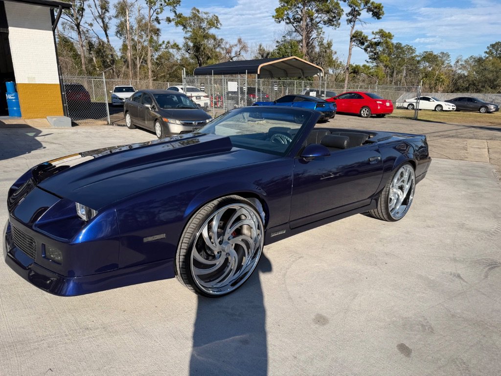 Used 1989 Chevrolet Camaro IROC-Z image 1