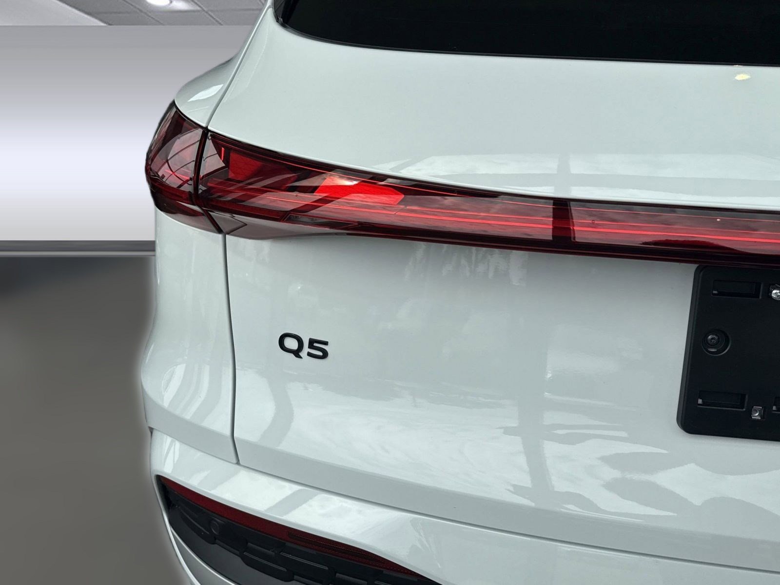 Certified 2025 Audi Q5 Prestige image 11