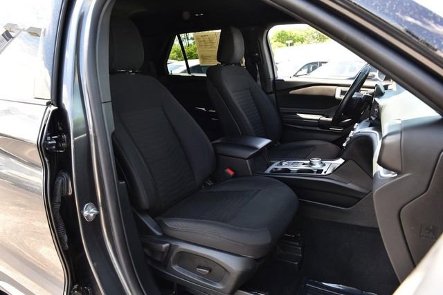 Used 2020 Ford Explorer XLT w/ Comfort Package AWD/4WD image 20