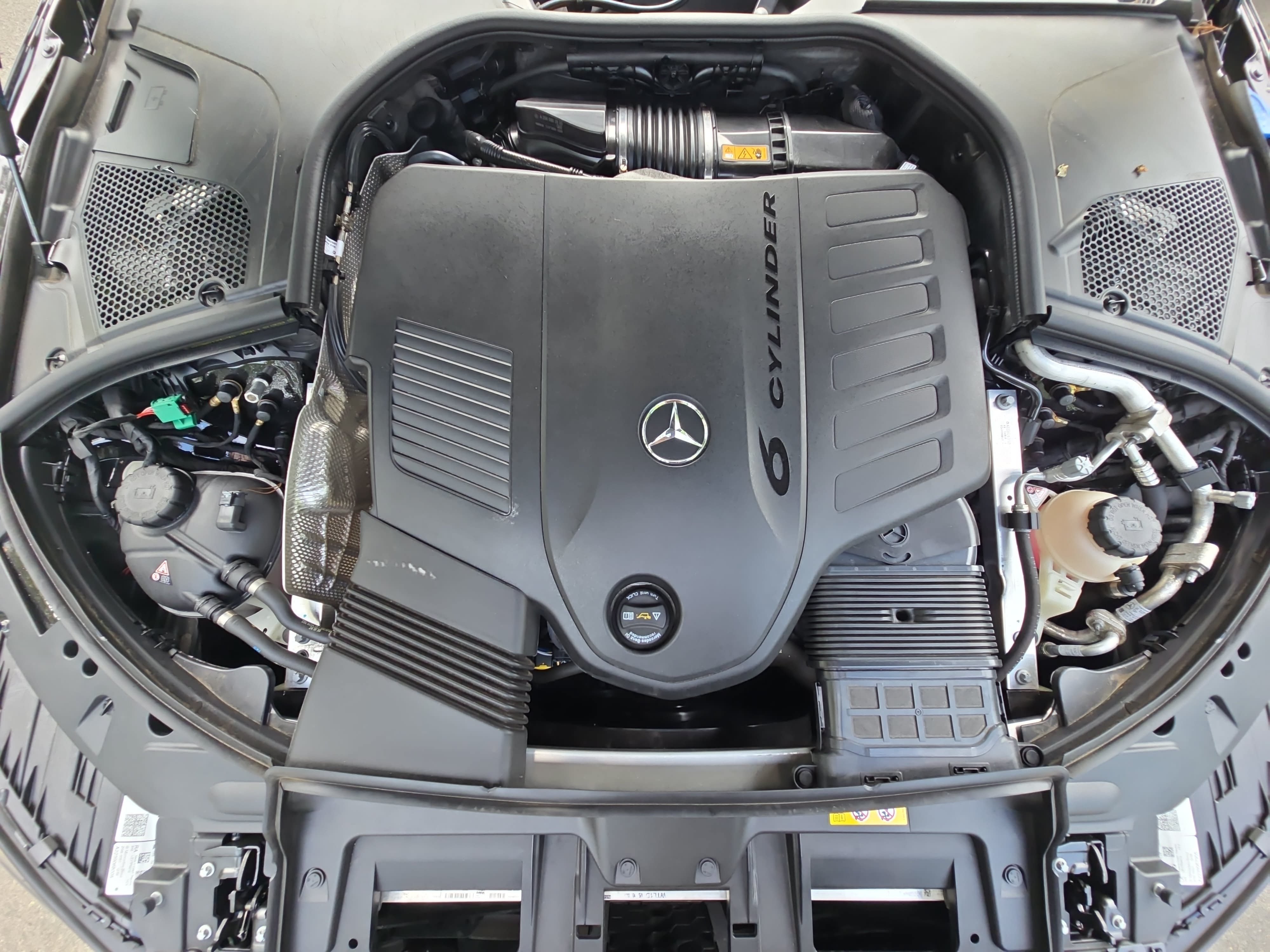 Used 2025 Mercedes-Benz S 580e 4MATIC Sedan image 30