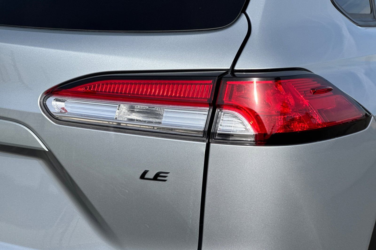 Used 2024 Toyota Corolla Cross LE image 26