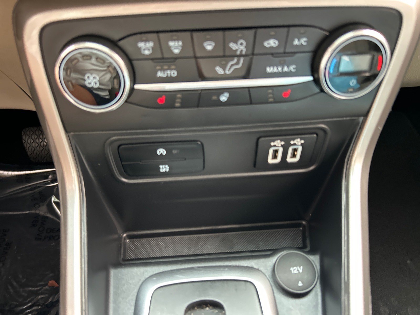 Certified 2020 Ford EcoSport Titanium FWD image 30