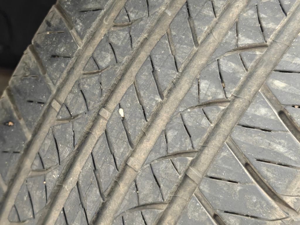 Used 2004 Honda CR-V EX image 28