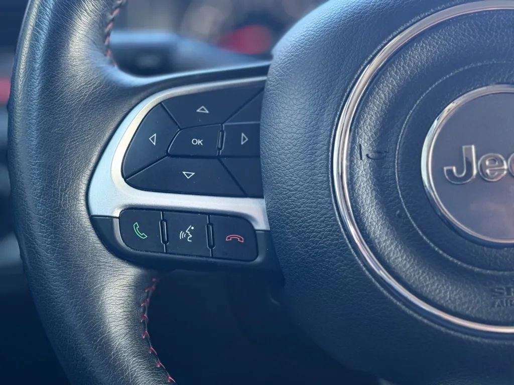 Used 2020 Jeep Renegade Trailhawk w/ Cold Weather Group image 20