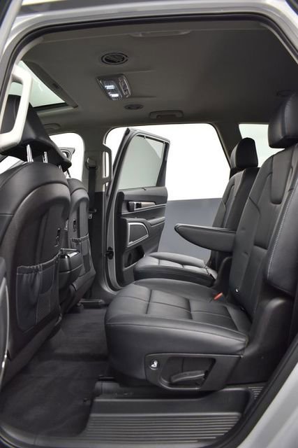 Used 2022 Kia Telluride EX w/ EX Premium Package AWD/4WD image 7
