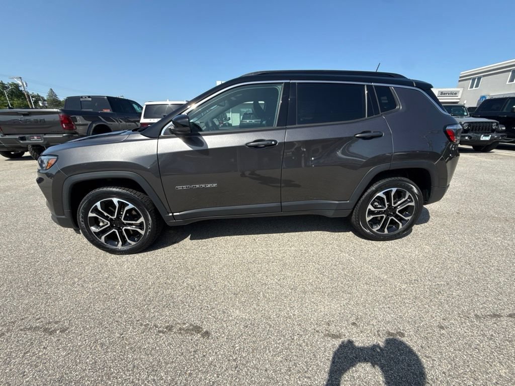 Certified 2023 Jeep Compass Limited AWD/4WD image 2
