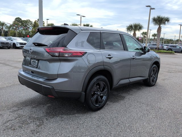 Certified 2026 Nissan Rogue SV FWD image 4