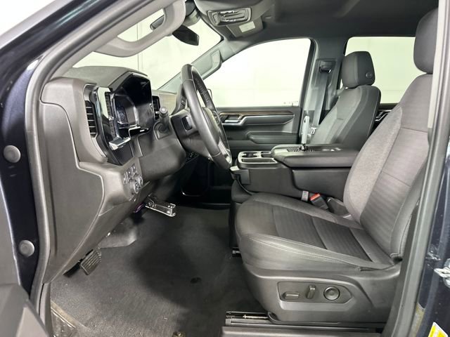 Used 2024 Chevrolet Silverado 1500 LT image 11