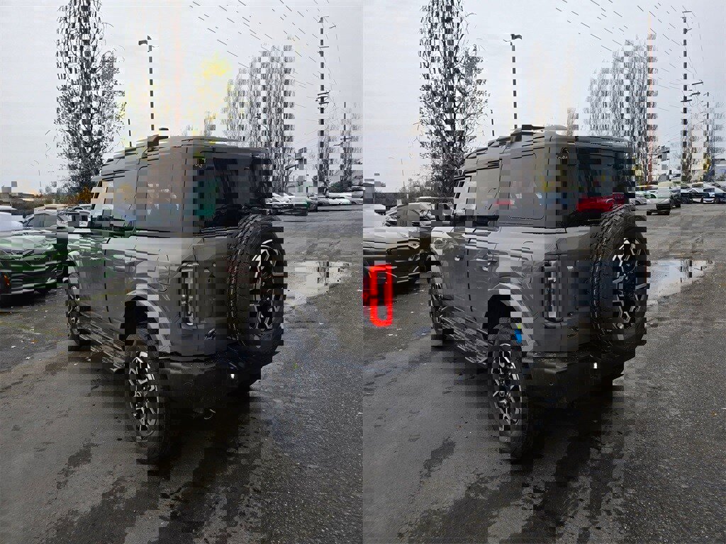 New 2025 Ford Bronco Outer Banks image 7