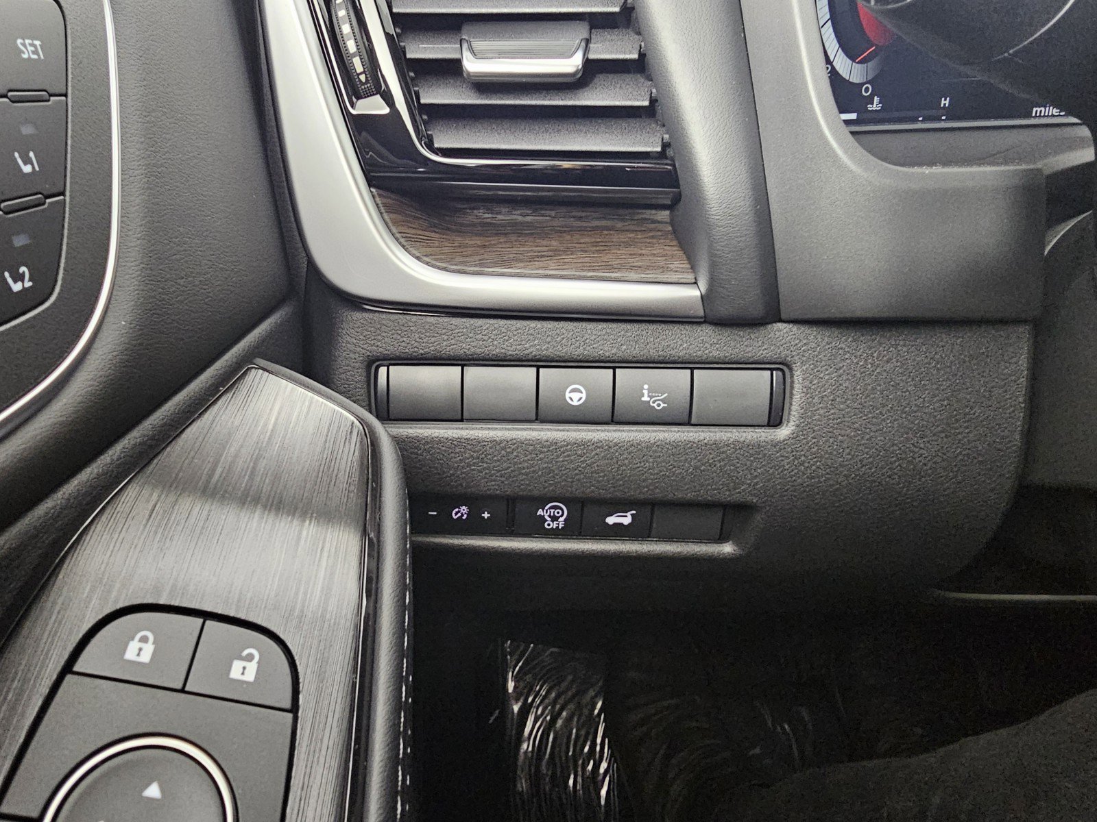 New 2026 Nissan Rogue Platinum image 36