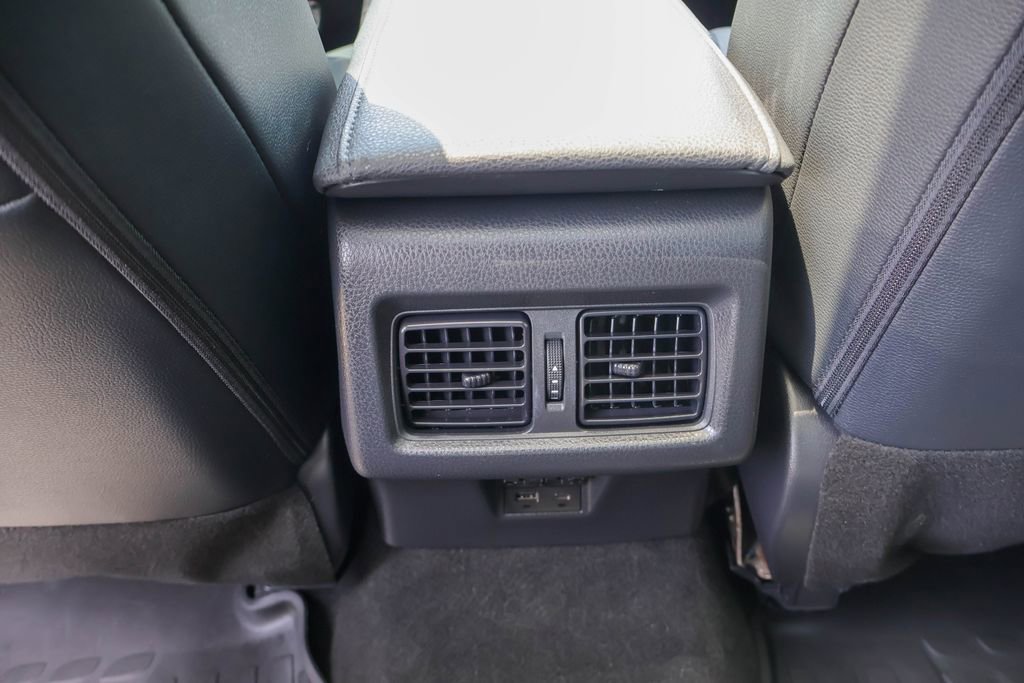 Used 2025 Toyota Camry XSE FWD image 21