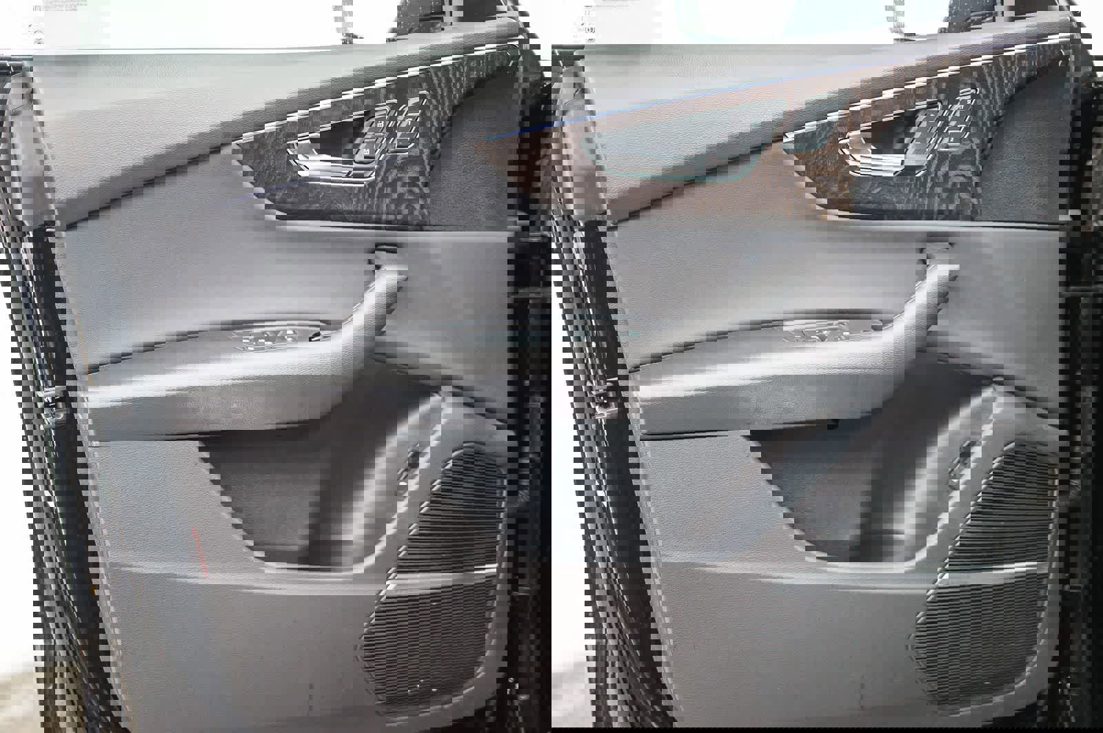 Used 2022 Audi Q8 Premium Plus image 23