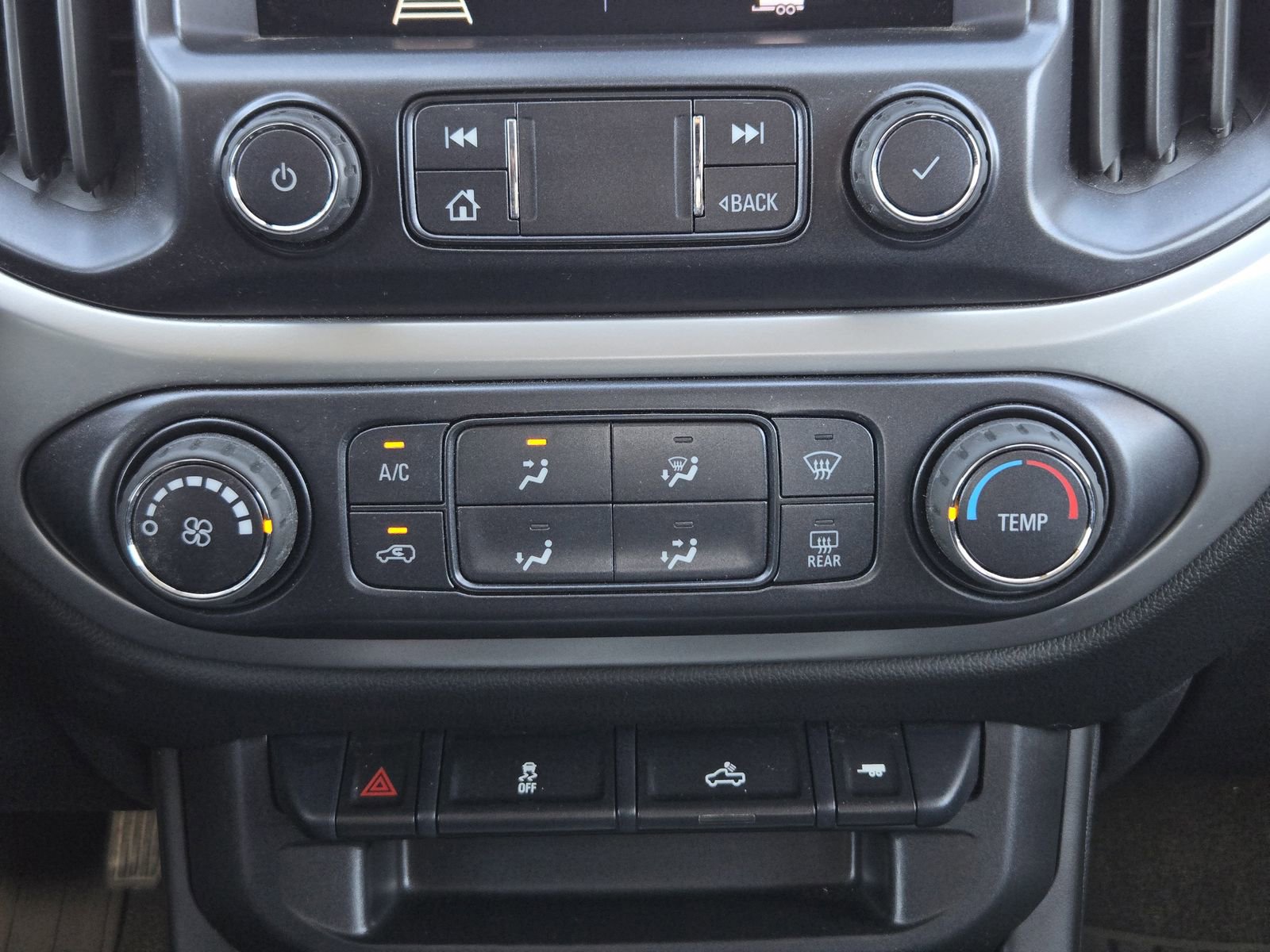 Used 2021 Chevrolet Colorado LT w/ LT Convenience Package image 22