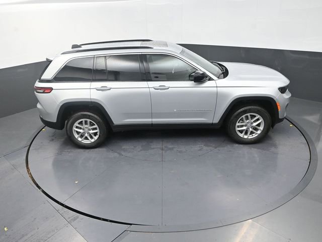 New 2025 Jeep Grand Cherokee Laredo X w/ Luxury Tech Group I image 19