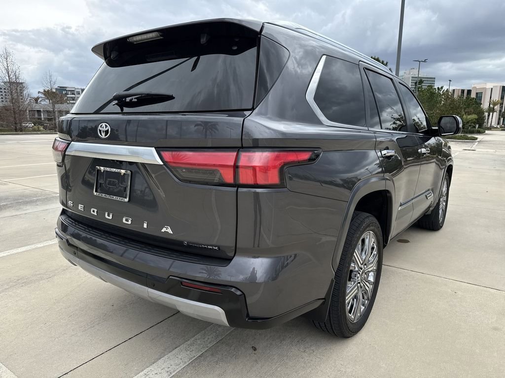 Used 2025 Toyota Sequoia Capstone image 11