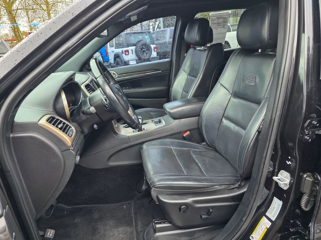 Used 2015 Jeep Grand Cherokee Overland AWD/4WD image 4