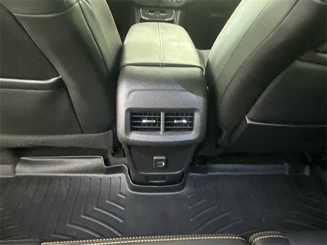 Used 2023 GMC Terrain AT4 w/ Tech Package image 16