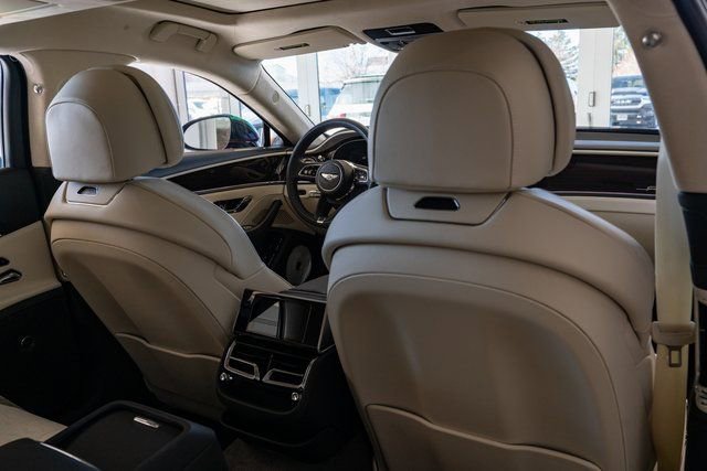 New 2025 Bentley Flying Spur Plug-In Hybrid image 51