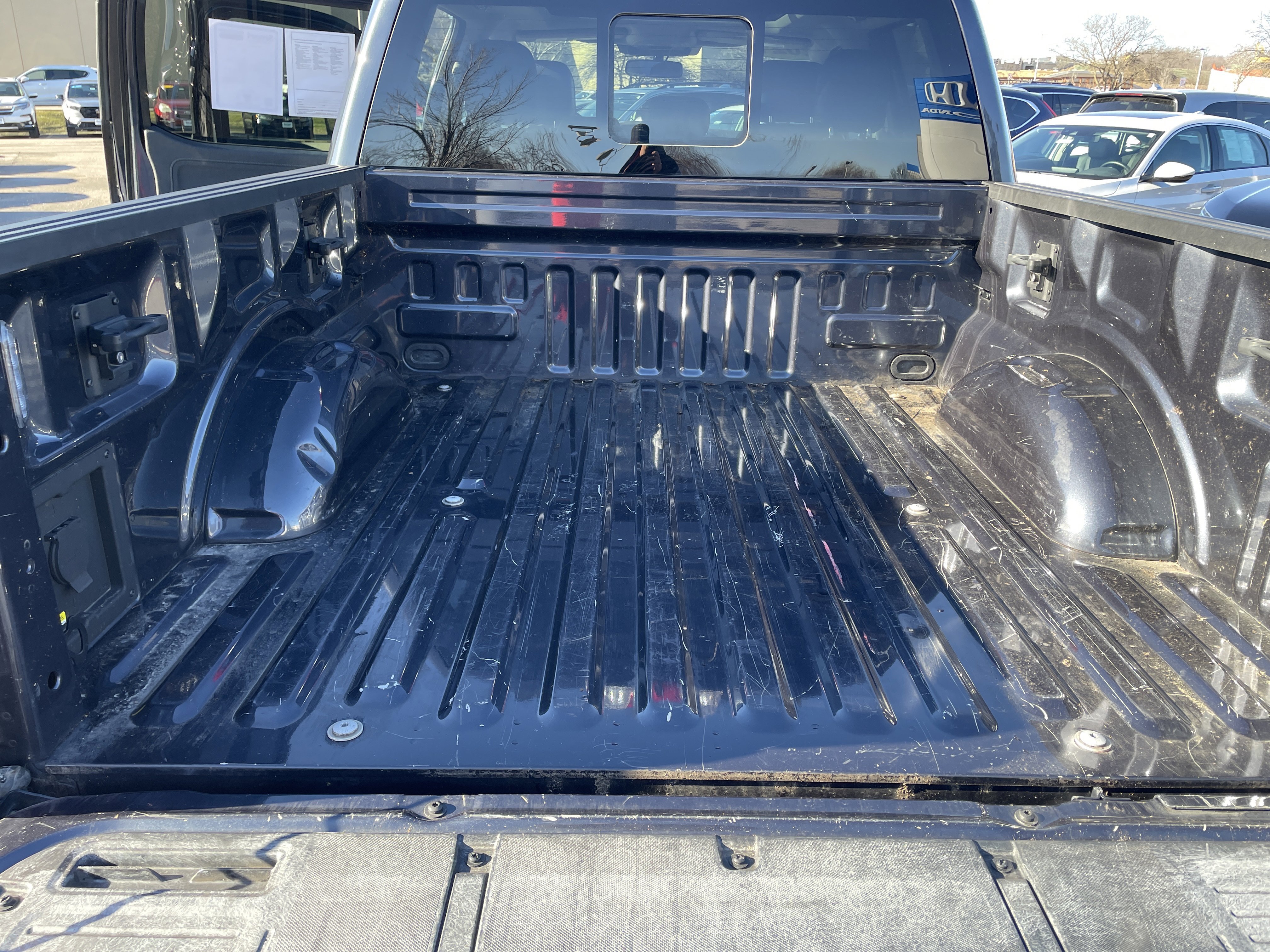 Used 2021 Ford F150 Lariat image 24