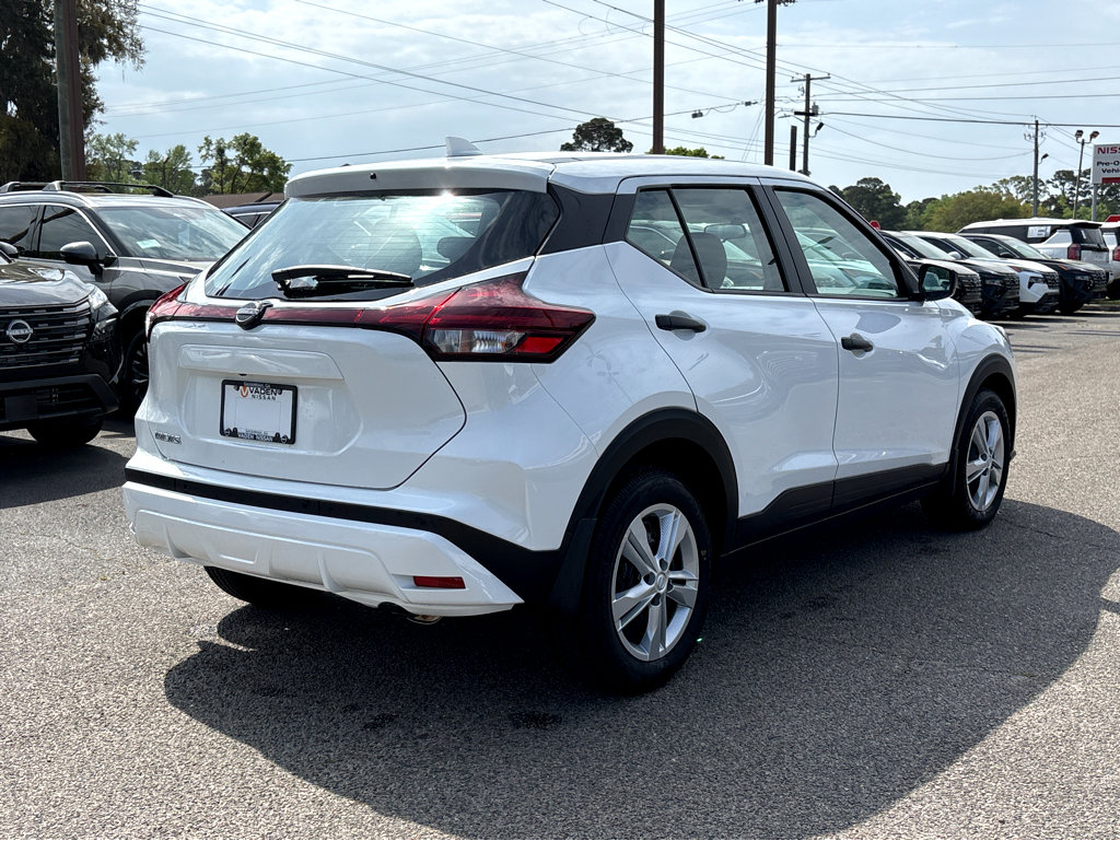 Used 2025 Nissan Kicks Play S image 26