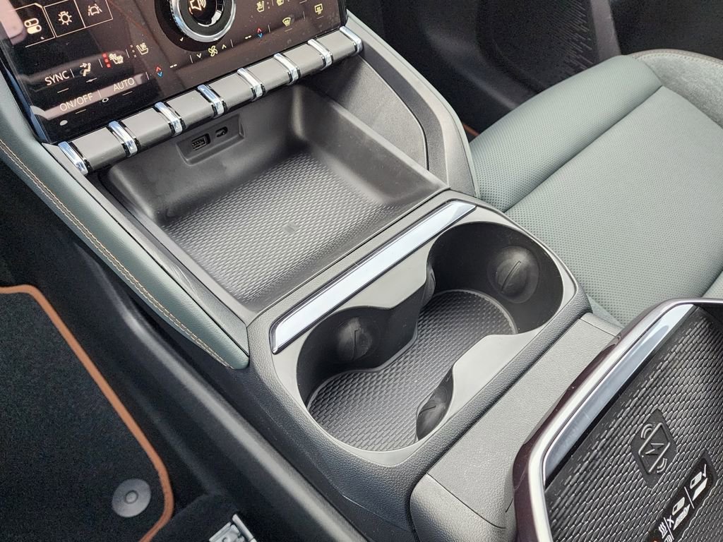 New 2026 GMC Terrain AT4 w/ Convenience Package III image 32