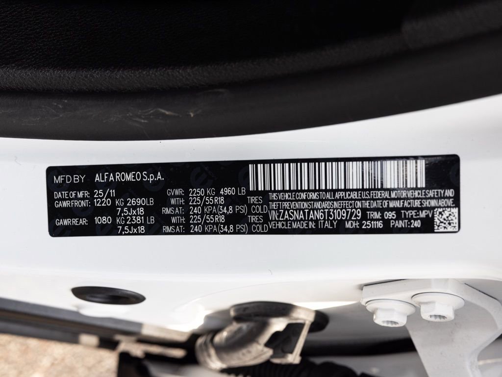 New 2026 Alfa Romeo Tonale w/ Black Premium Package image 73