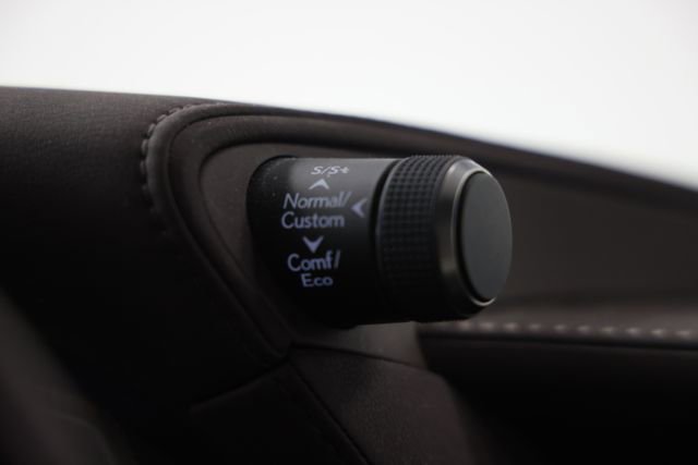 Used 2019 Lexus LS 500 AWD image 34