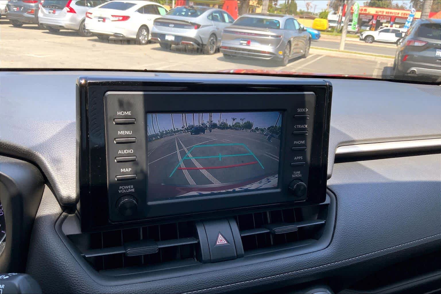 Used 2019 Toyota RAV4 XLE w/ Convenience Package FWD image 25