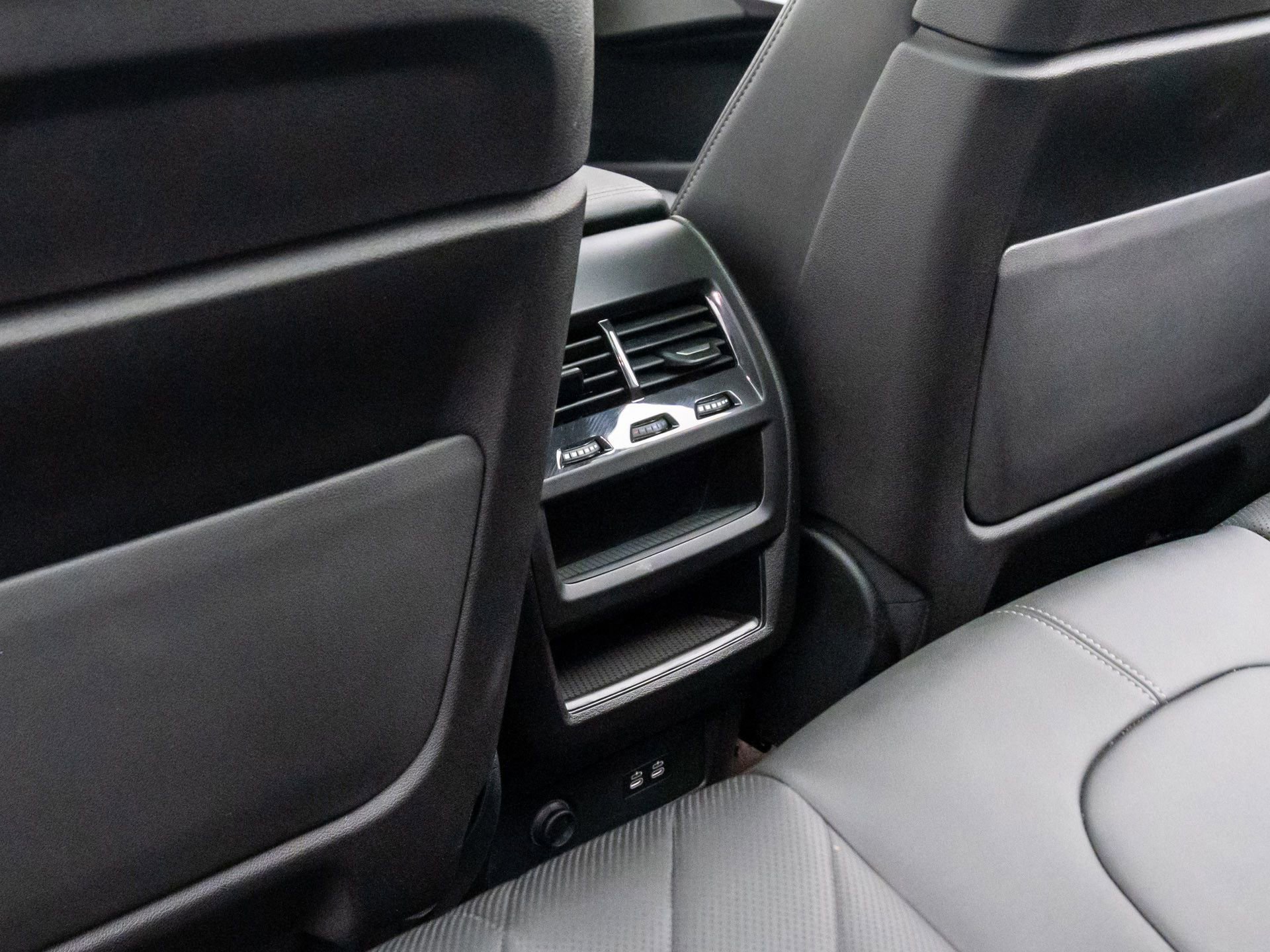 Used 2024 BMW X5 M60i image 18