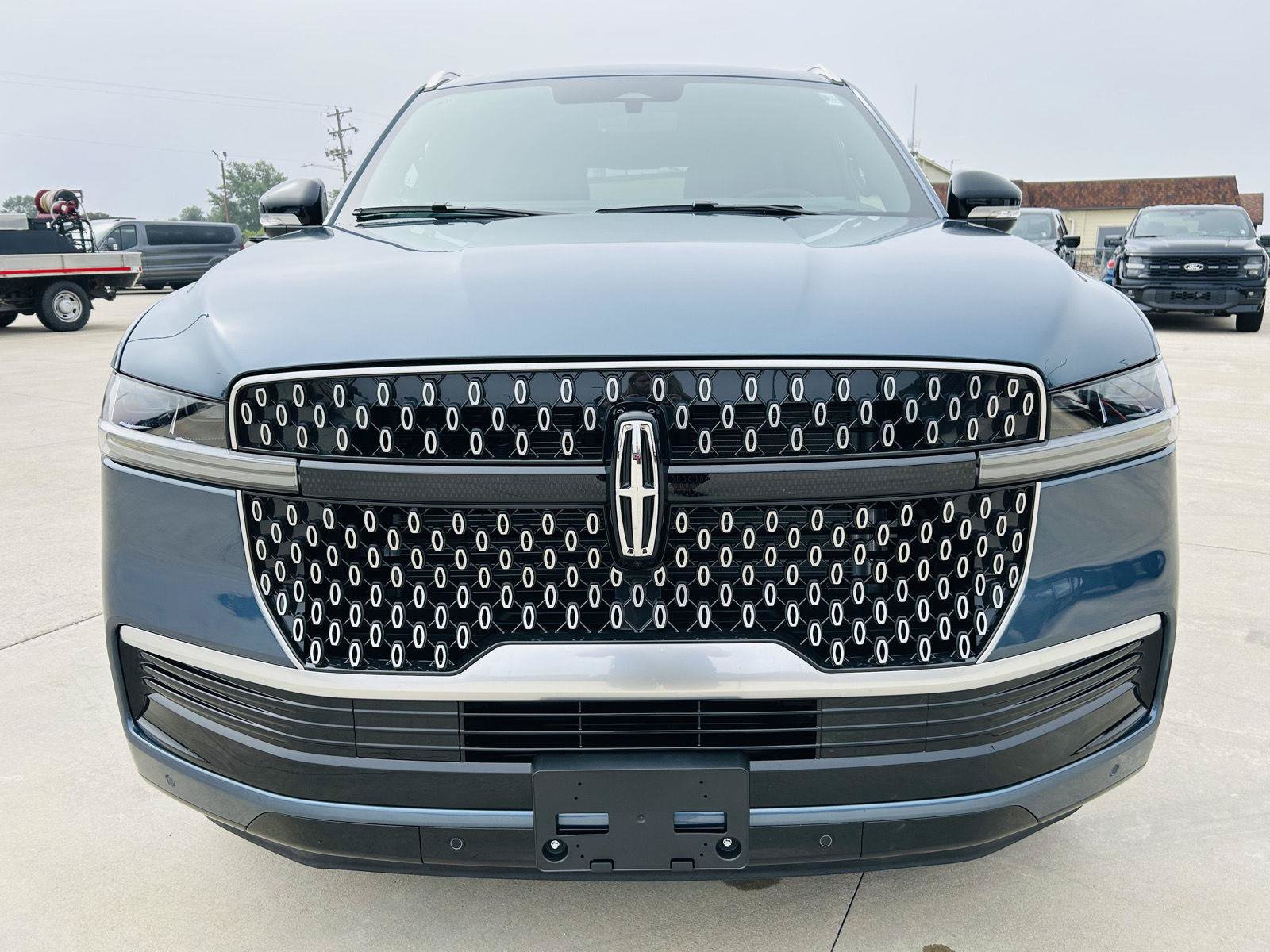 New 2027 Lincoln Navigator Reserve AWD/4WD image 50