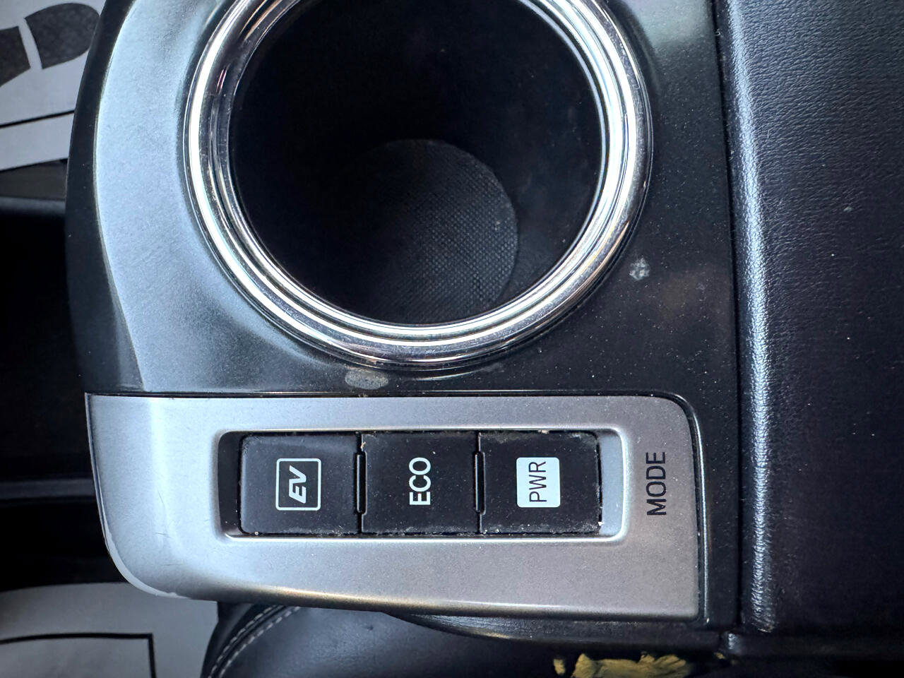 Used 2017 Toyota Prius V Three image 16