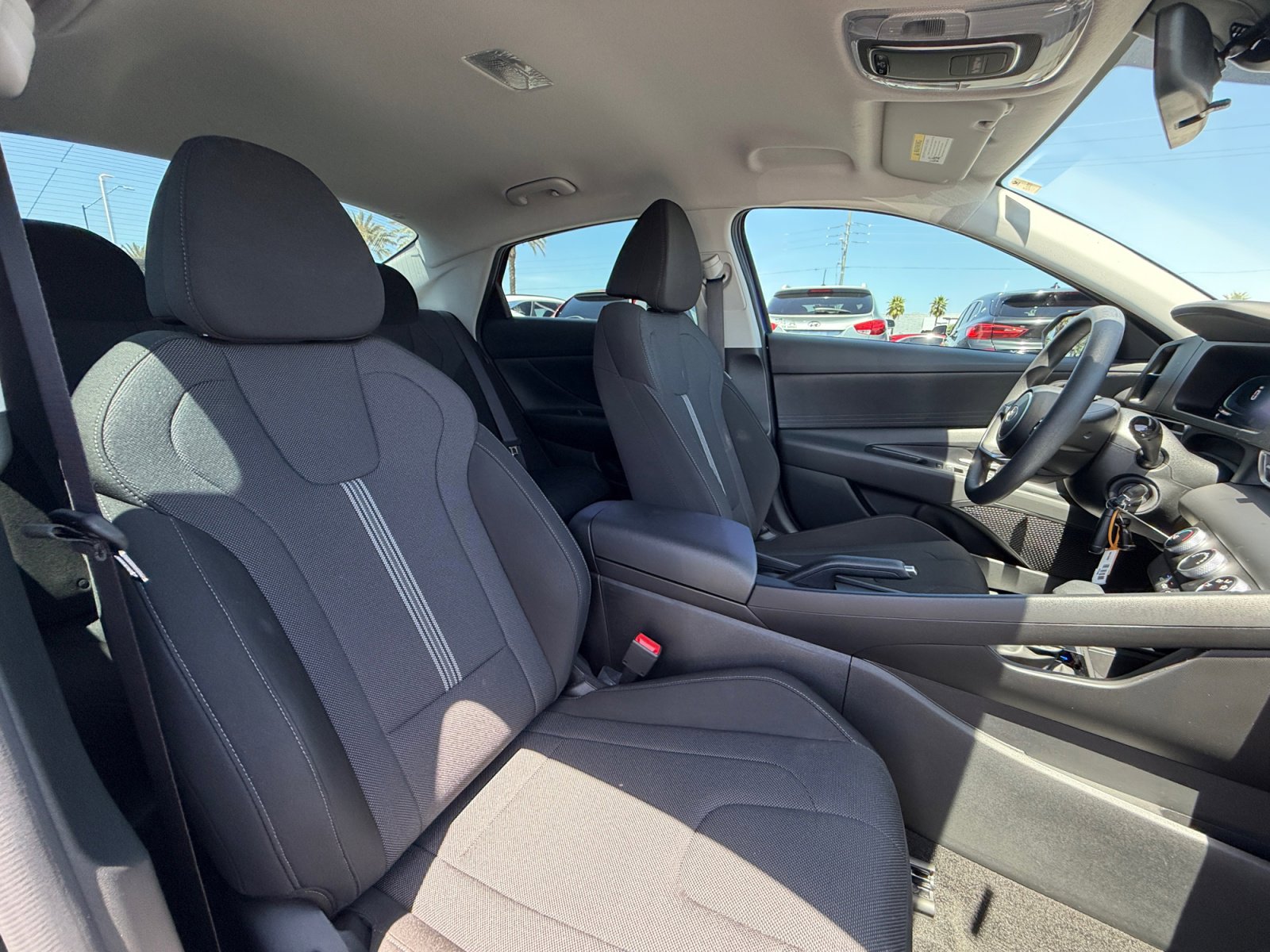 Certified 2025 Hyundai Elantra Sport FWD image 19