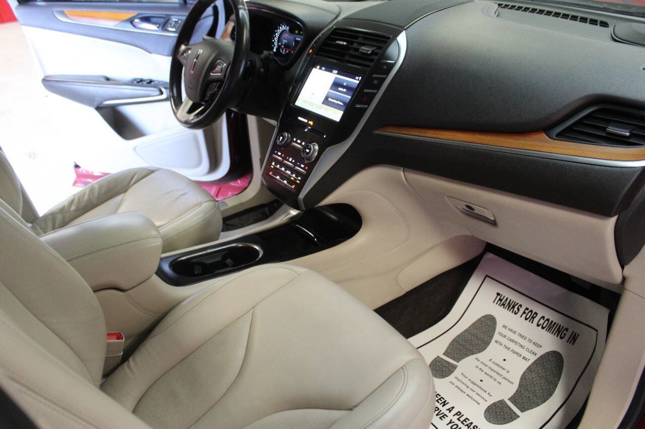 Used 2019 Lincoln MKC Select w/ Select Plus Package FWD image 8