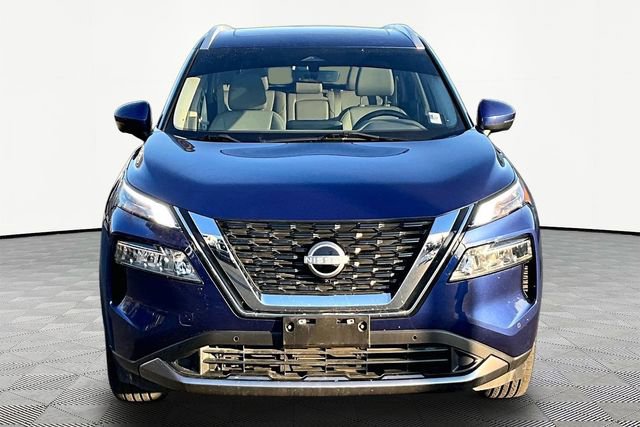 Used 2023 Nissan Rogue SL w/ SL Premium Package image 2