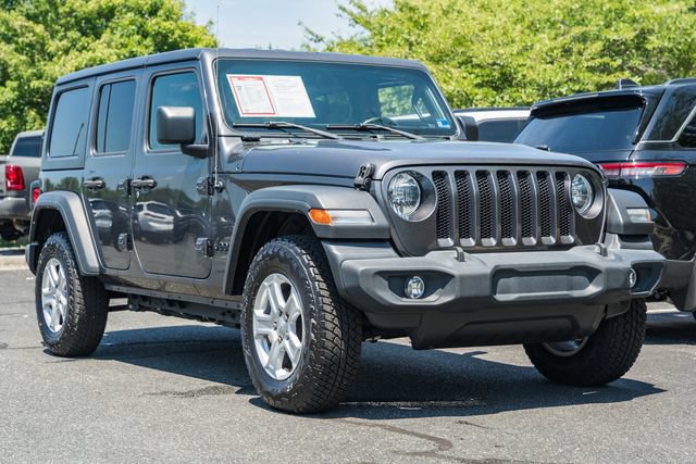 Used 2022 Jeep Wrangler Unlimited Sport AWD/4WD image 2
