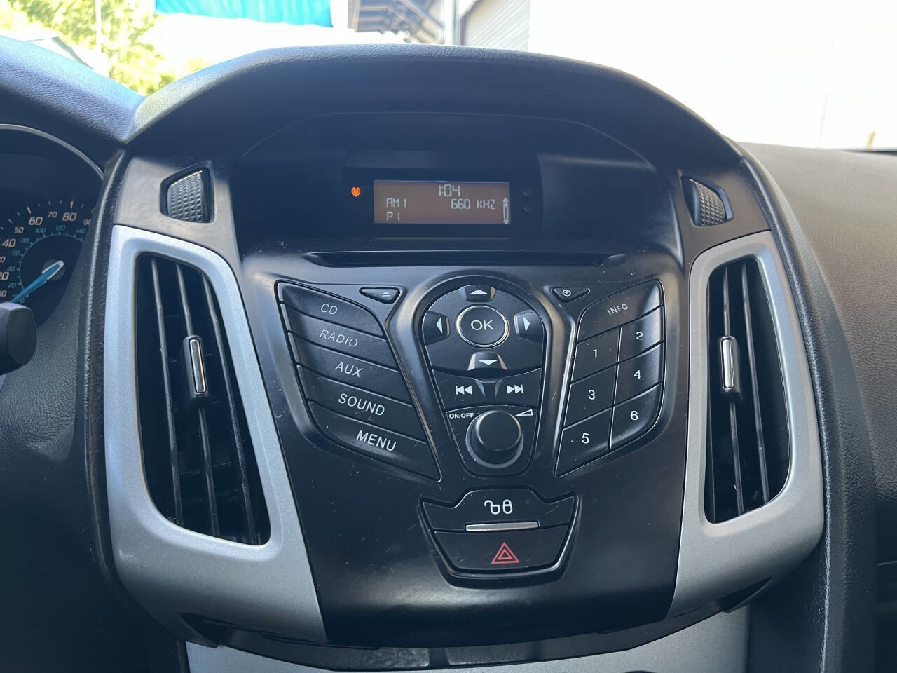 Used 2012 Ford Focus SE image 19