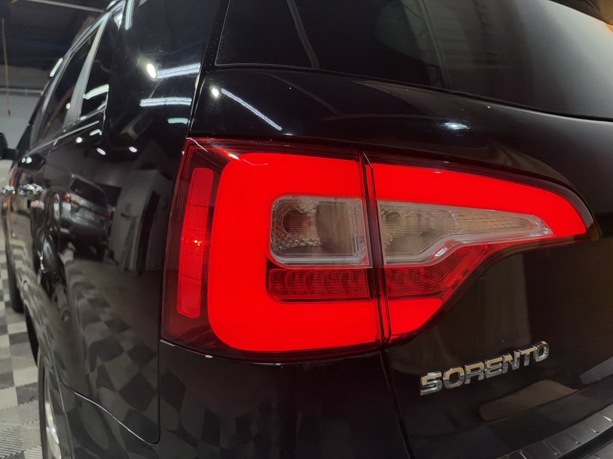 Used 2015 Kia Sorento SX FWD image 7