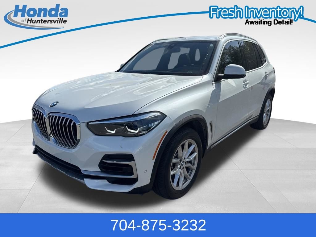 Used 2023 BMW X5 xDrive40i w/ Premium Package image 4