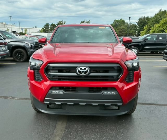 Used 2026 Toyota Tacoma SR5 AWD/4WD image 2