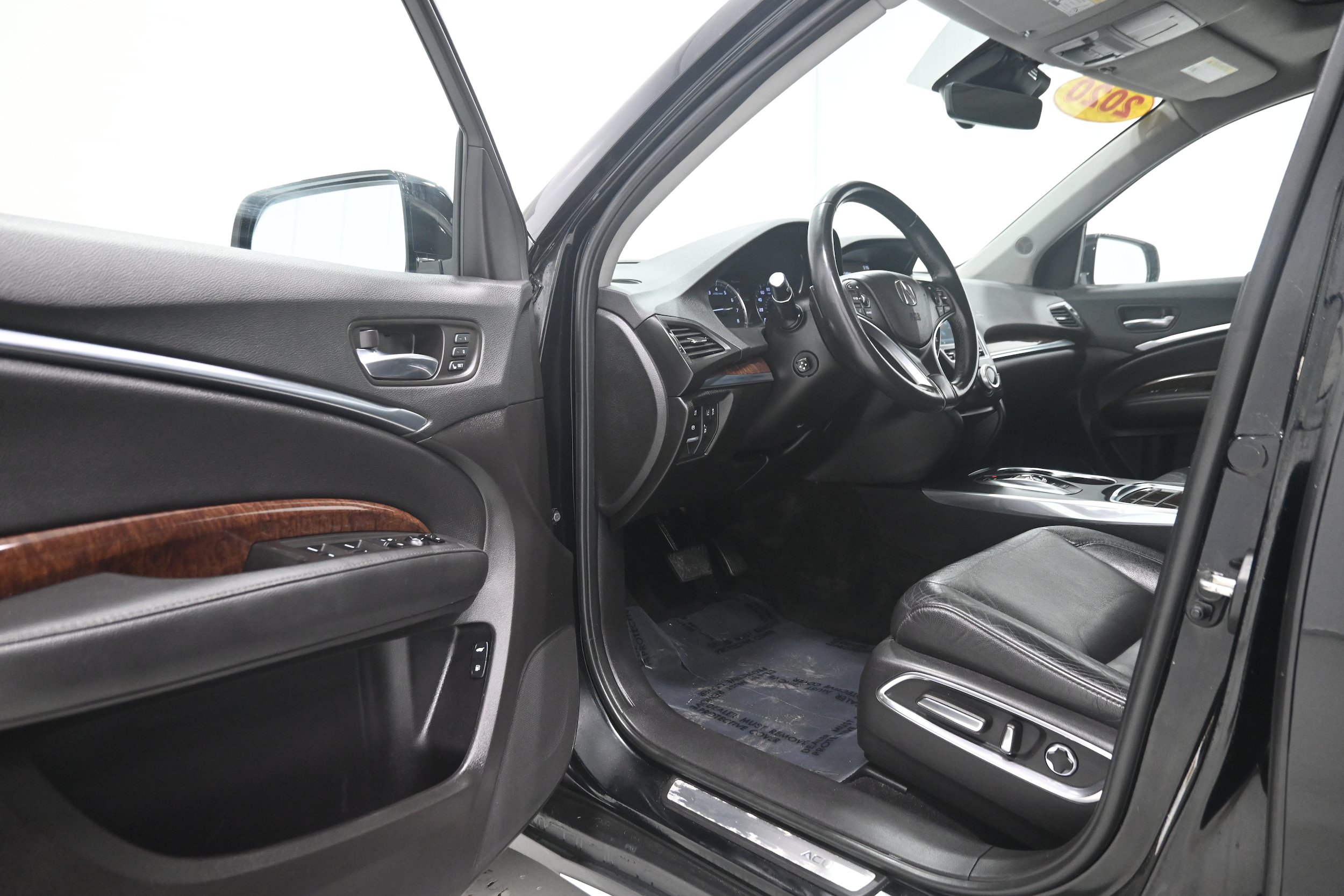 Used 2020 Acura MDX SH-AWD image 4