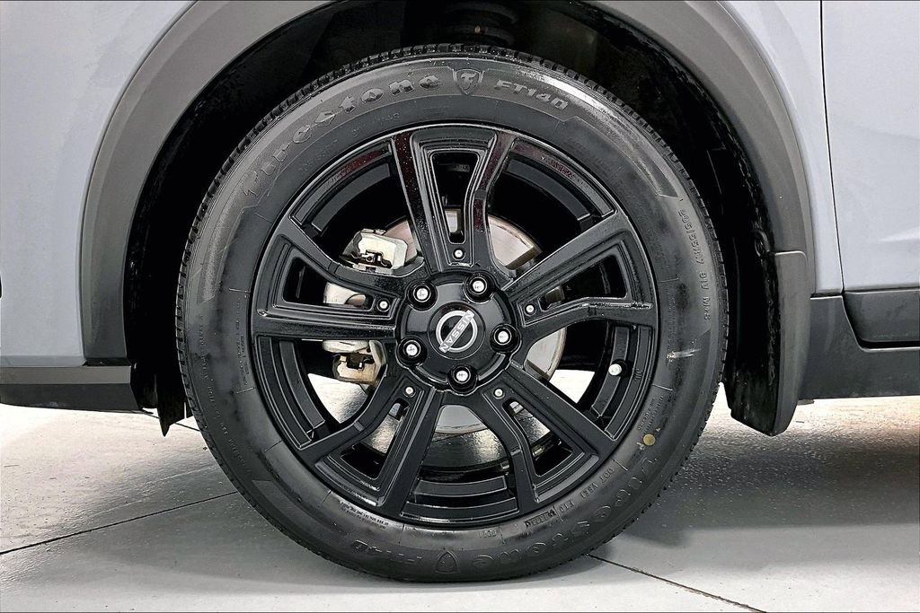 Used 2023 Nissan Kicks SV image 11