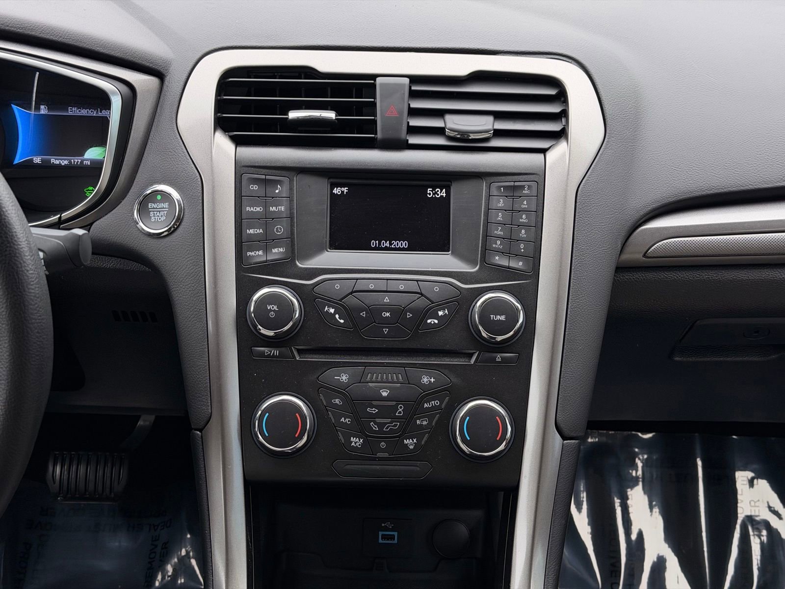 Used 2018 Ford Fusion S FWD image 24